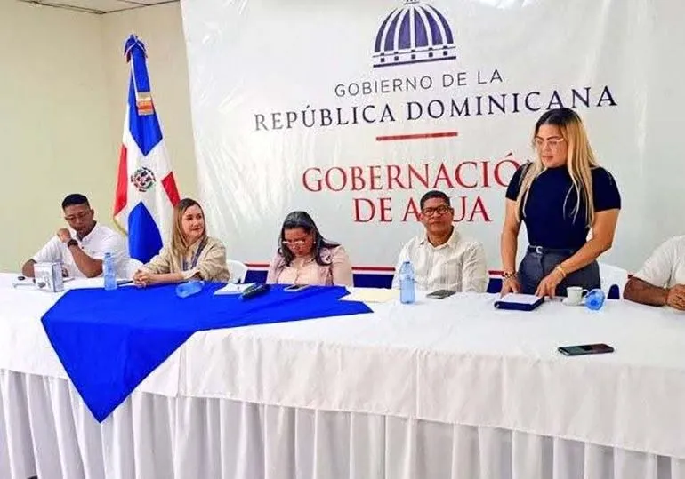 Diputada Grey Pérez destaca avances del Gobierno en modernización digital durante reunión de planificación de Indotel