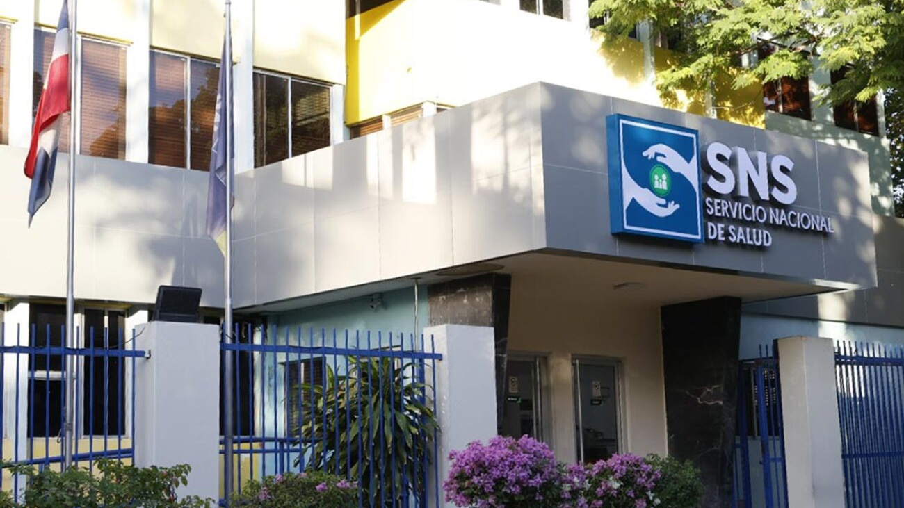 Gobierno completa aumento salarial del 25 % a médicos y honra acuerdo histórico con el CMD