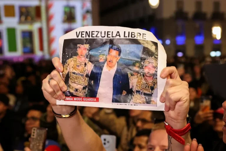 La Traición desde Adentro: Cómo la CIA "Compró" el Círculo de Maduro