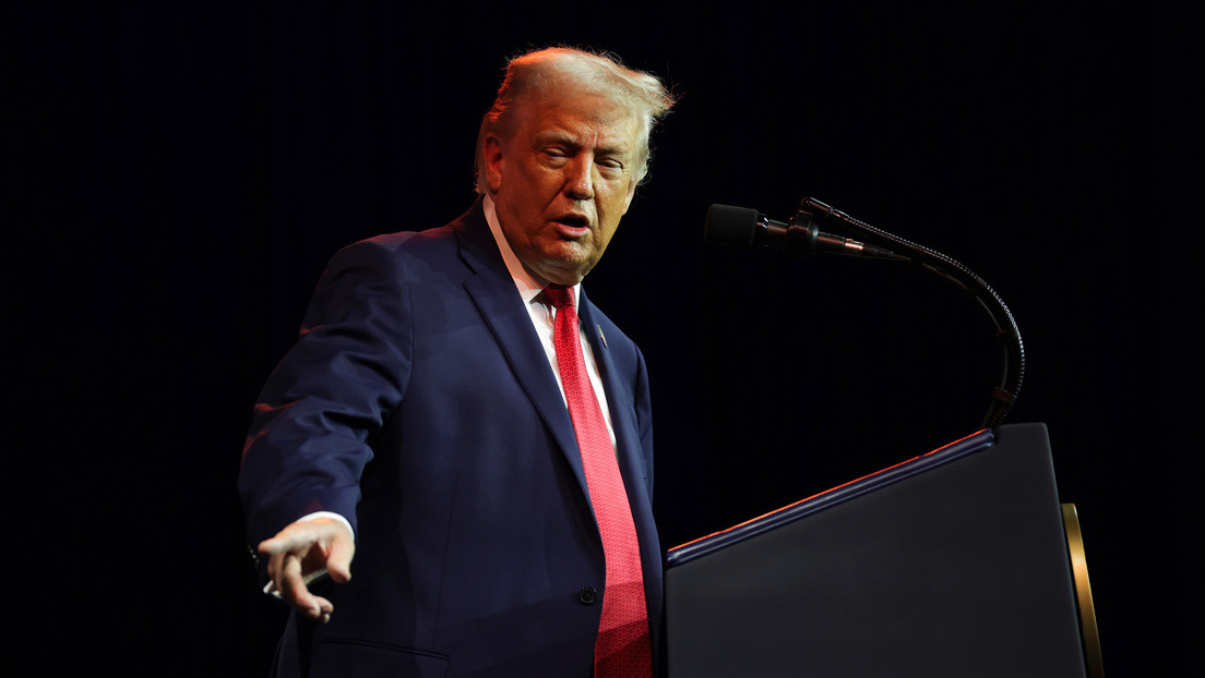 Trump asegura que intentaron destituirlo por pedir a Ucrania que "no hiciera trampas"