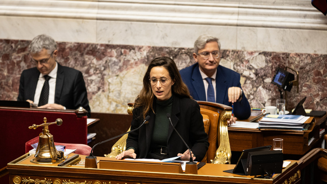 Vicepresidenta de la Asamblea Nacional de Francia pide la retirada del país de la OTAN