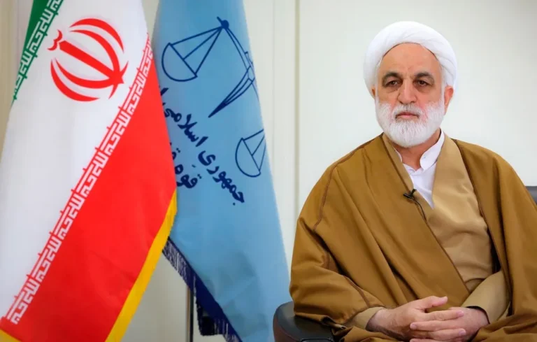"Castigos sin clemencia": El régimen iraní endurece su postura contra las protestas