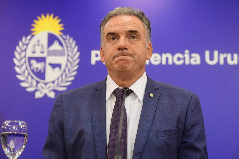 CASO CARDAMA EN URUGUAY: El Senado avanza en la investigación por la compra de patrulleras oceánicas