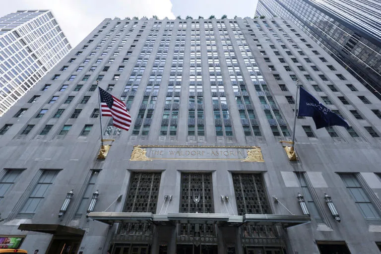 CHINA VENDE PROPIEDAD EMBLEMÁTICA: El gobierno chino pone a la venta un edificio clave en Manhattan
