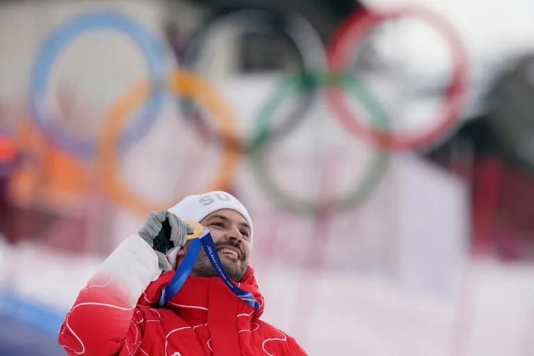 ORO SUIZO EN EL CIERRE: Loic Meillard se corona en el eslalon de Milán-Cortina
