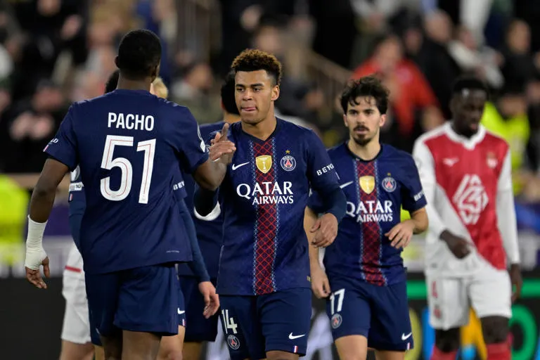 JORNADA DE CHAMPIONS: El PSG se salva del desastre y Vinícius brilla en medio de la hostilidad