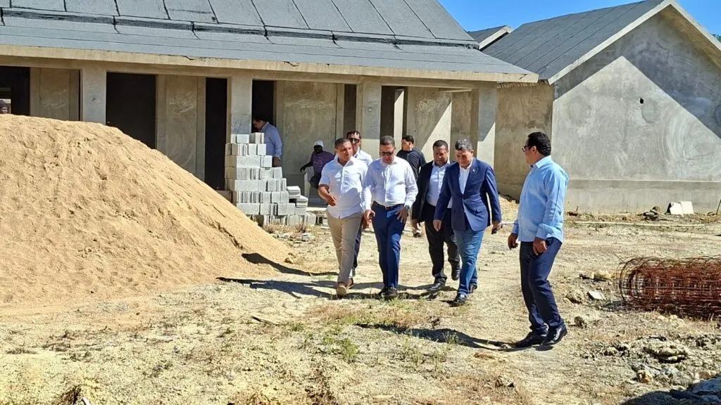 Gobierno acelera construcción de 103 aulas y la Ciudad Educativa de San Luis a través de la DIE