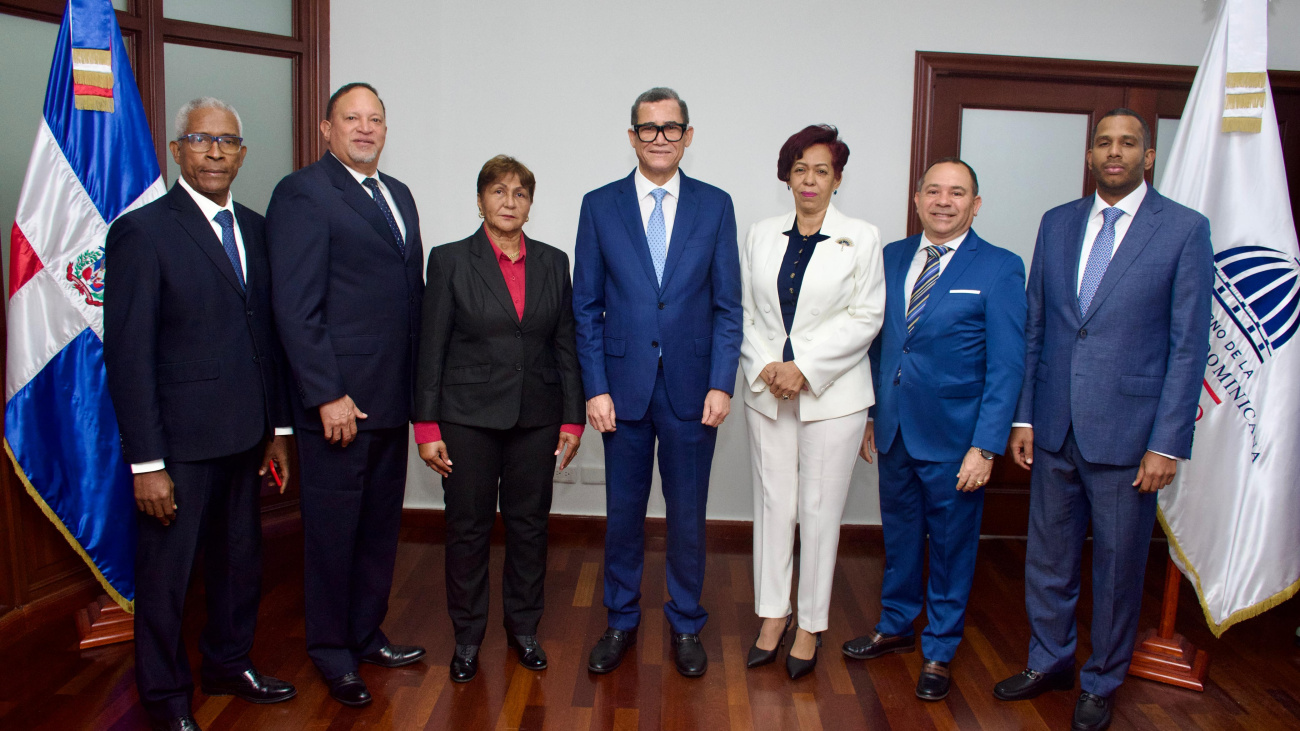 Ministro de Trabajo destaca avances históricos en empleo y reducción de la pobreza