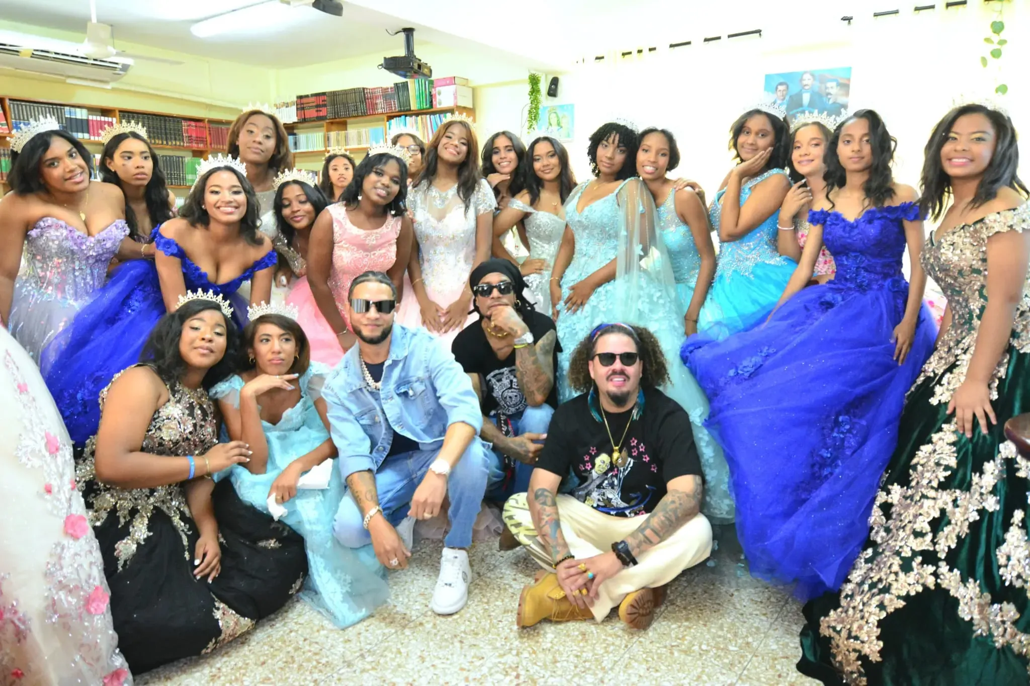 Celebran "15 Años Mágico" a 21 niñas en Las Cañitas