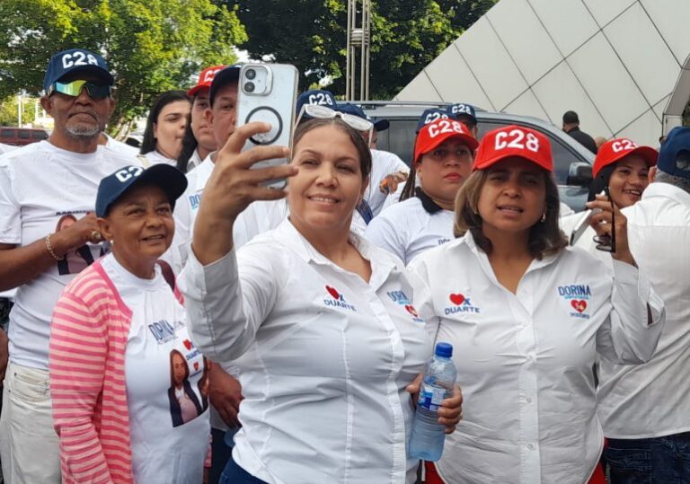 Promueven candidatura de Carolina Mejía en acto del PRM en Santiago