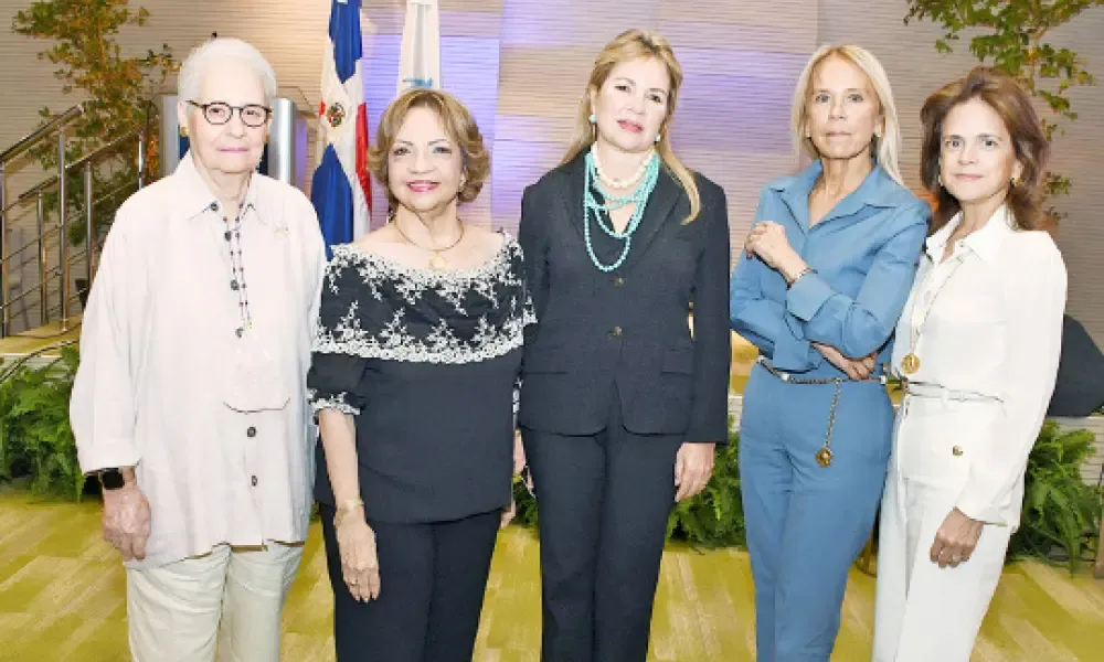 25 años de Excelencia Médica: El Legado del Dr. Juan Manuel Taveras