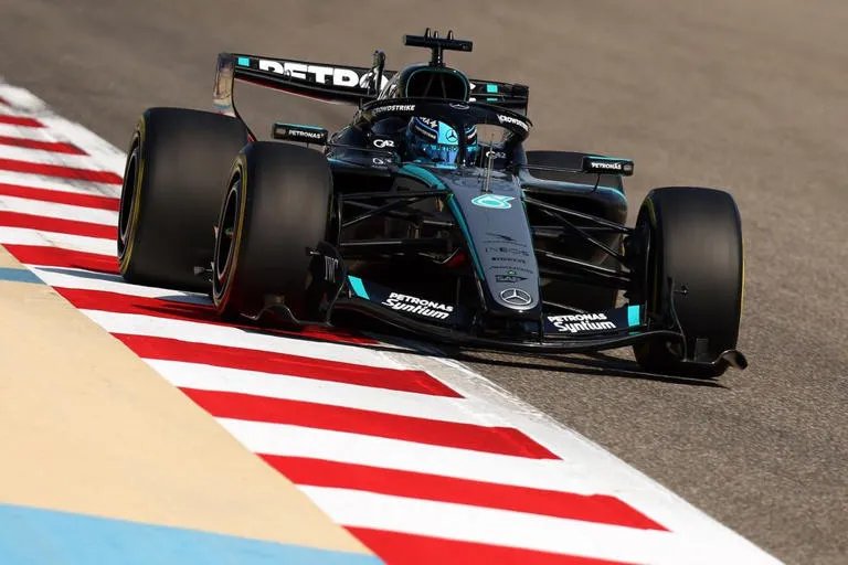 La trampa de Mercedes: Elogios venenosos para el motor de Red Bull