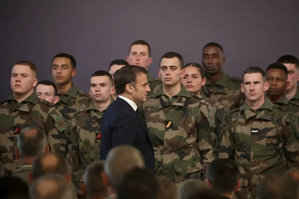 ¡Tragedia en Irak! Macron confirma la muerte de un militar francés tras un brutal ataque con drones