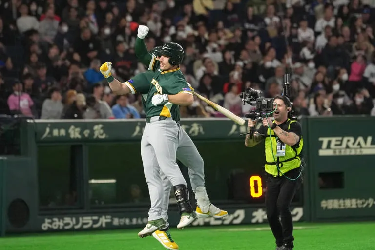 PODER DE OCEANÍA: Australia vence a República Checa y mantiene el invicto en el Clásico Mundial