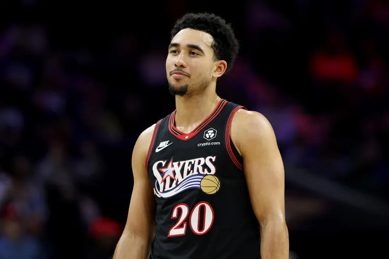 TENSIÓN EN LA NBA: Compañero de Jared McCain lanza un dardo a los Sixers tras su salida