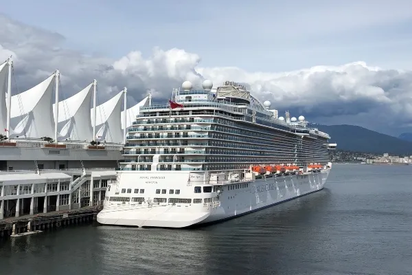 Canada Place proyecta visita de 1,4 millones de cruceristas en 2026