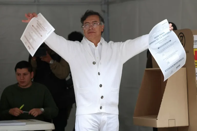 Debate nacional: Controversia por la participación de Gustavo Petro en las consultas internas