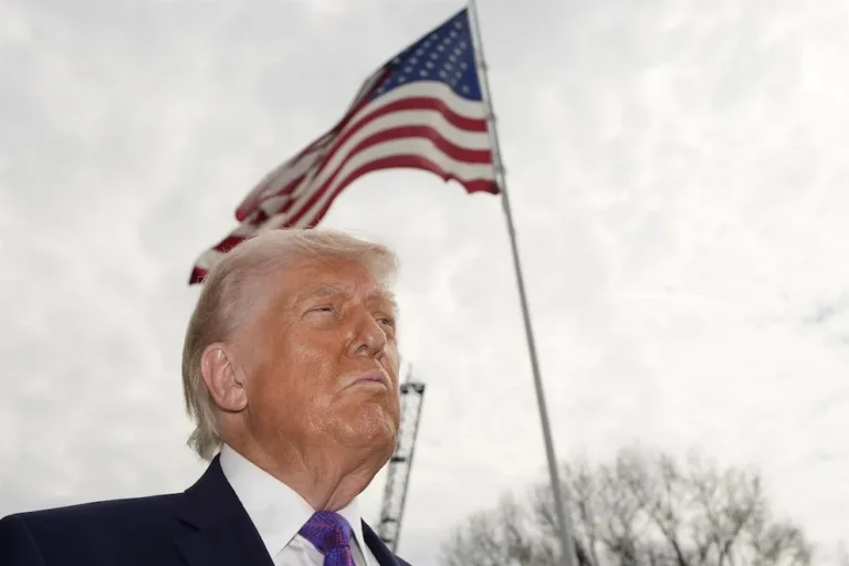 ¡Sin piedad contra Teherán! Trump asegura que la guerra en Irán avanza con éxito y califica al país como la cuna del "terror y el odio"