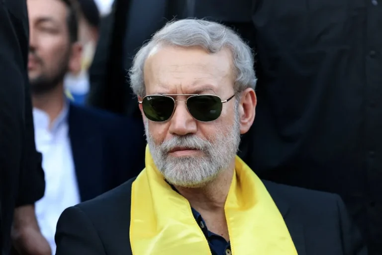 Estrategia de Washington: Casa Blanca cree que la baja de Larijani acelera los planes para derrocar al régimen iraní