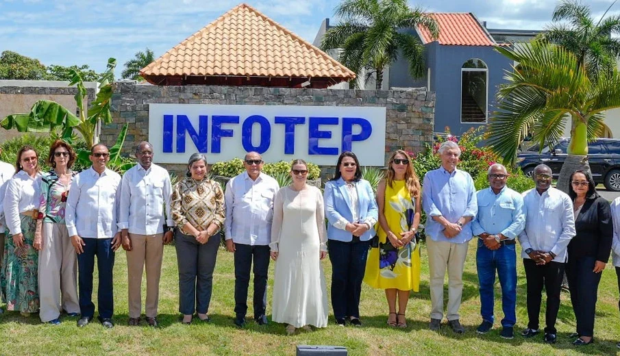 Presidenta del gobierno de Islas Baleares afirma que la formación es clave del éxito turístico y valora modelo del INFOTEP