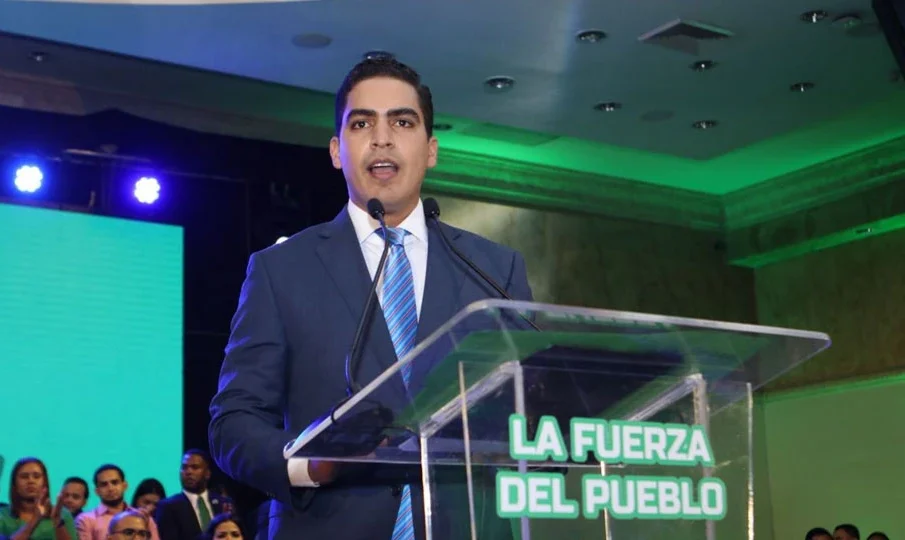 José Ernesto Abud exige al Gobierno frenar gastos excesivos frente a crisis por alza del petróleo