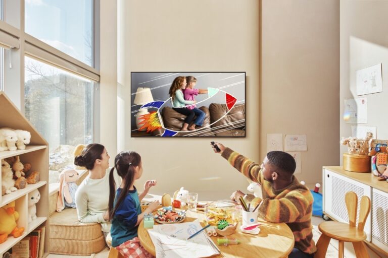 Del Louvre a la sala de tu casa: celebrando el arte desde el corazón del hogar