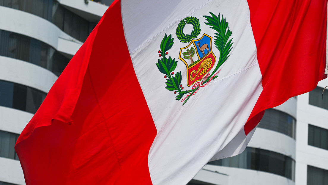"Agitas el garrote de las sanciones": Cruce de reproches entre China y EE.UU. por un país latinoamericano