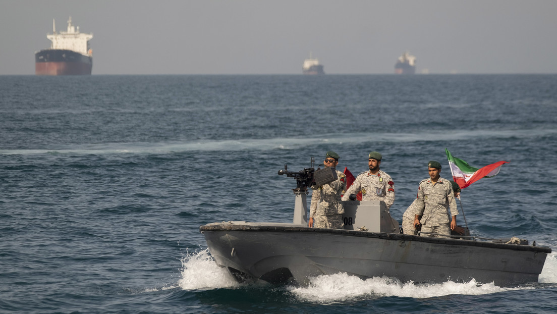 Irán prepara una ley sobre el tráfico en el estrecho de Ormuz