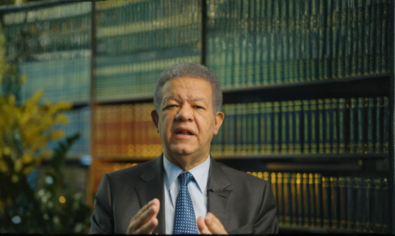 Leonel Fernández continúa este fin de semana jornadas internas de trabajo de la Fuerza del Pueblo