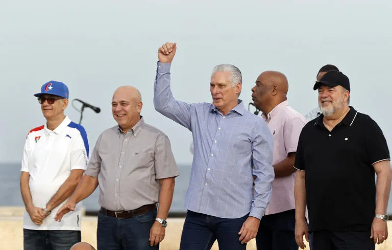 Persistencia en el cargo: Miguel Díaz-Canel asegura que no renunciará a la presidencia de Cuba