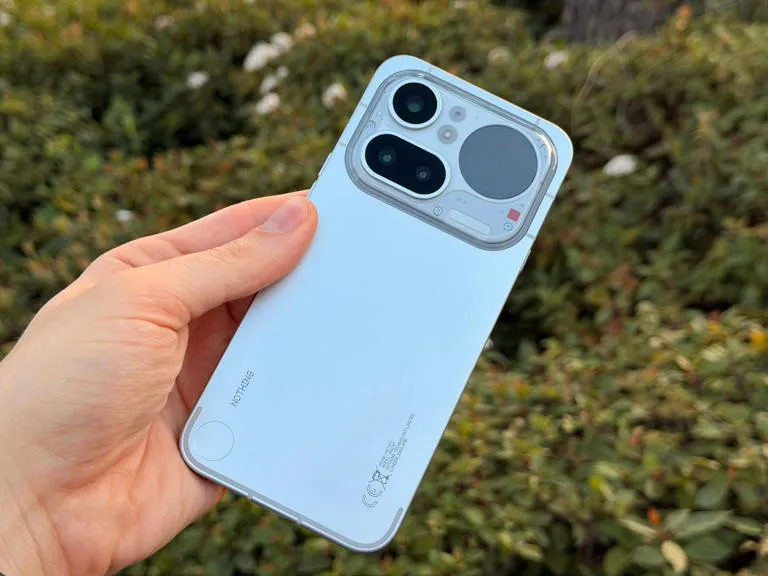Análisis a fondo: Tras semanas con el Nothing Phone (4a) Pro, ¿vale la pena la apuesta por la transparencia?
