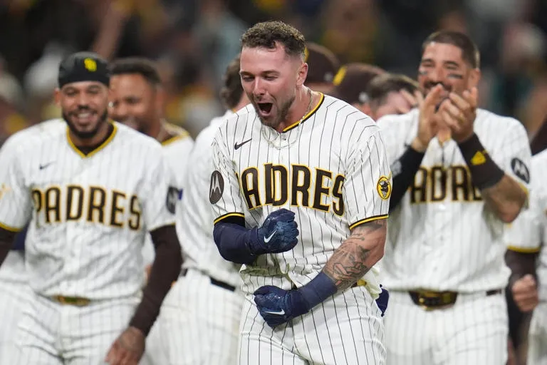 Jackson Merrill se viste de héroe: Los Padres superan a los Marineros en un final de infarto