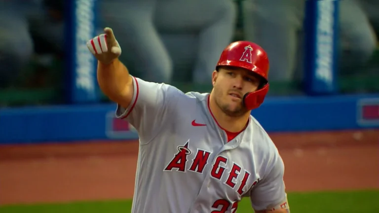 Mike Trout silencia el Bronx: Los Angelinos aplastan a los Yankees con festival de cuadrangulares