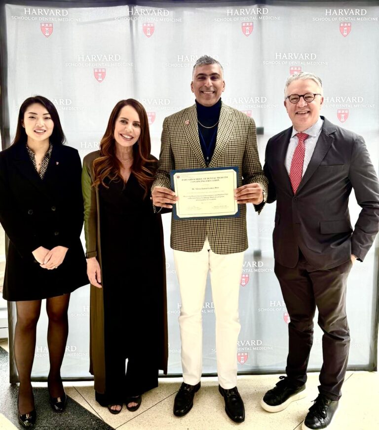  Odontologo Dominicano Dr. Junen Gómez Díaz. Especialista en Implantología Oral y una de las figuras mejor valoradas en el área de la implantología en la República Dominicana,