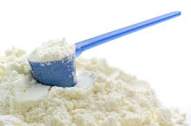Acusan a gigantes alimentarios de retrasar la retirada de leche de fórmula infantil contaminada
