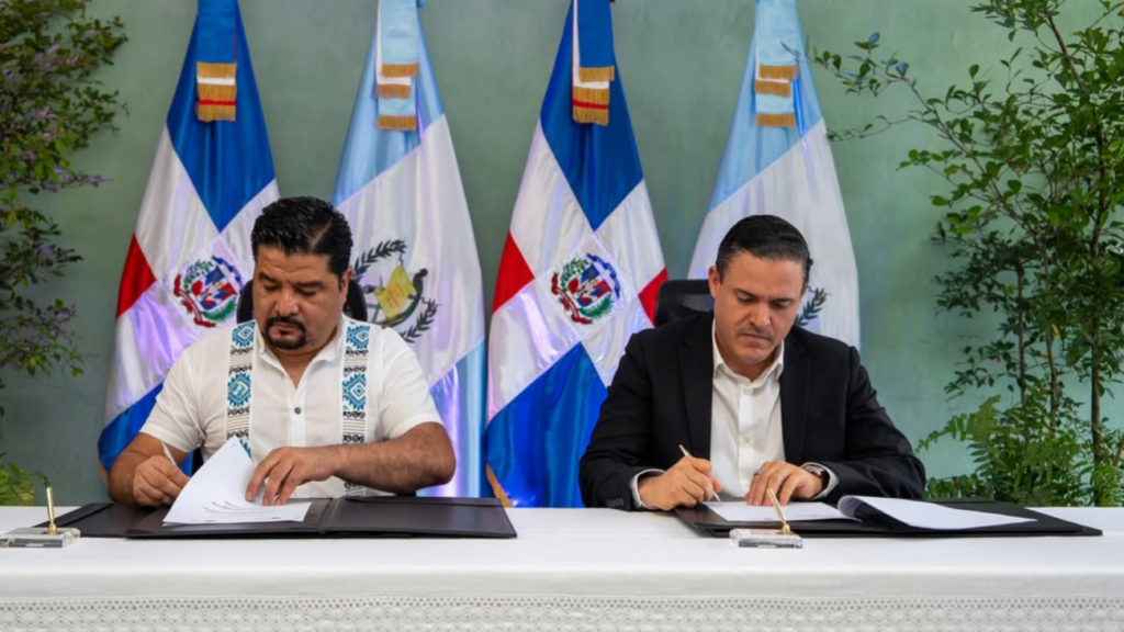 Apordom y Comisión Portuaria de Guatemala firman acuerdo para ...