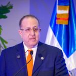 Gobierno continuará aplicando aumentos precios combustibles