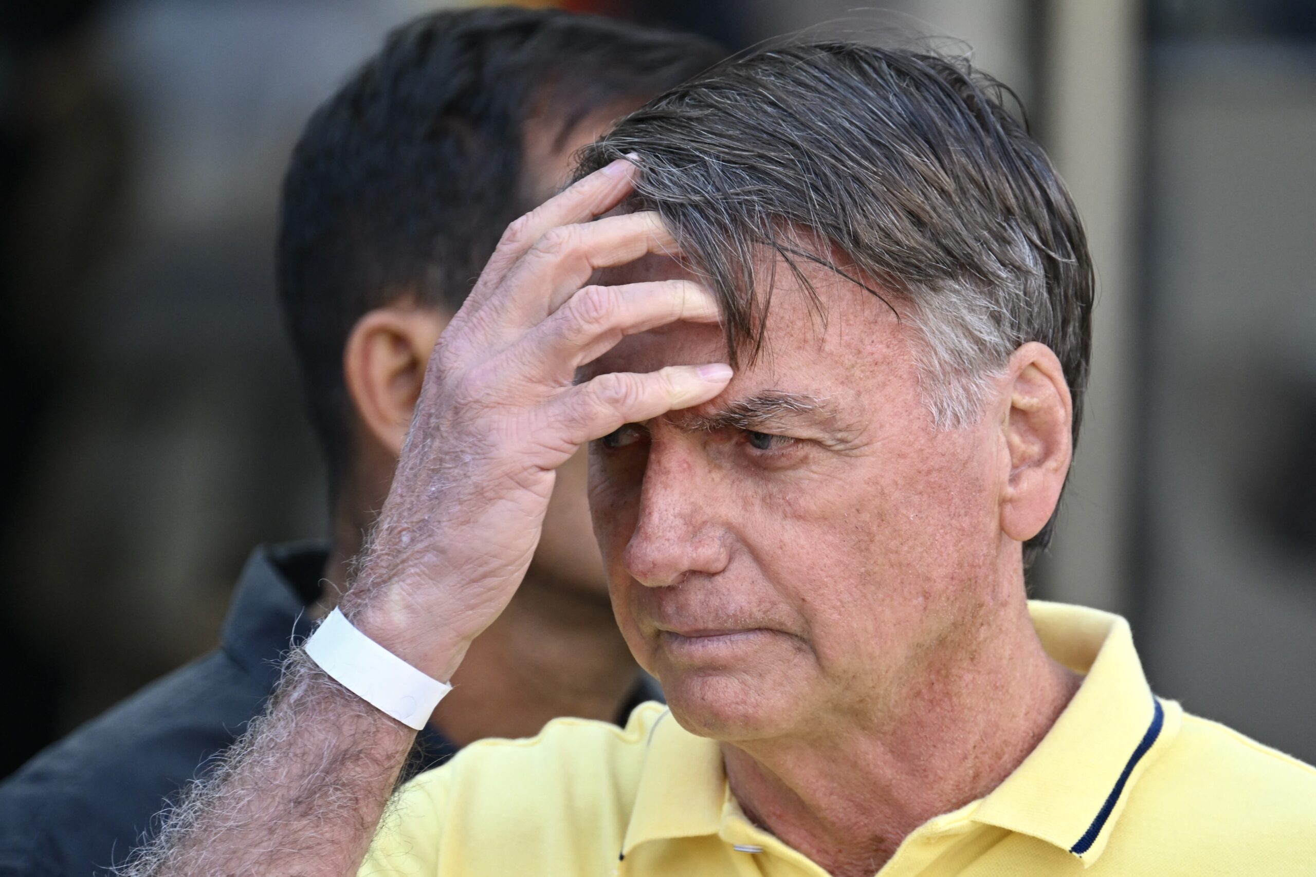 Juez brasileño suspende ley que podría reducir la pena de Bolsonaro por intentona golpista