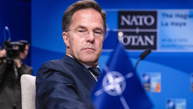 Rutte: La colaboración de Rusia con China obliga a la OTAN a buscar aliados fuera del bloque