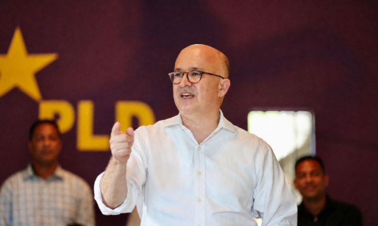 Domínguez Brito: “El clientelismo con tantas ‘botellas’ del PRM pone en riesgo la estabilidad del país”