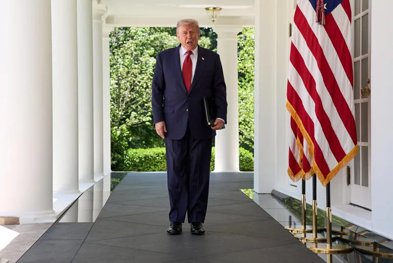 Trump afirma que Rusia y Ucrania aceptaron su petición de tregua e intercambio de prisioneros