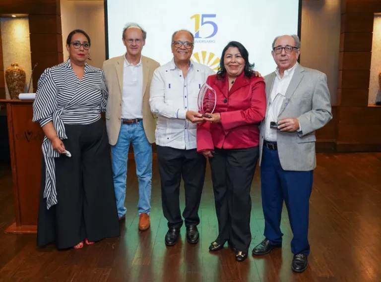 Quince años de precisión y esperanza: Centro Gamma Knife Dominicano celebra su aniversario a la vanguardia de la neurocirugía
