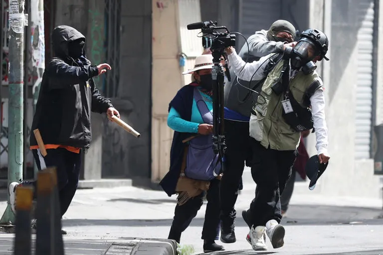 Alerta en los Andes: Gobierno y Fuerzas Armadas de Bolivia en máxima preocupación por videos de civiles armados