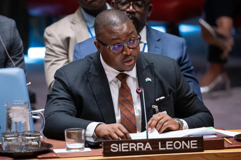 Nueve deportados de EEUU llegan a Sierra Leona en virtud de un acuerdo con un tercer país
