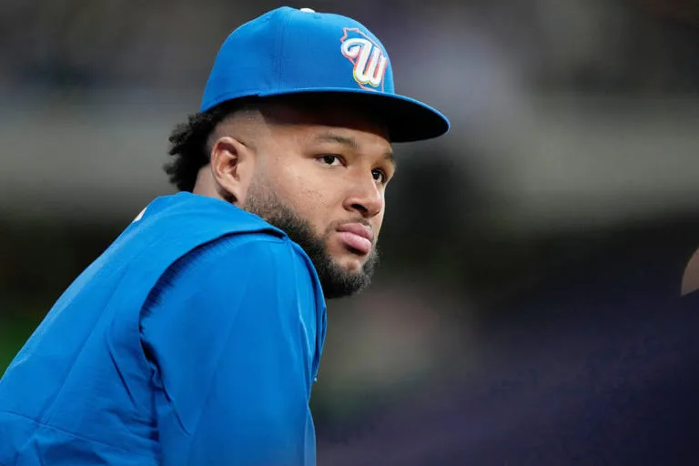 Regreso triunfal en Milwaukee: Jackson Chourio y Andrew Vaughn se reincorporan a los Cerveceros