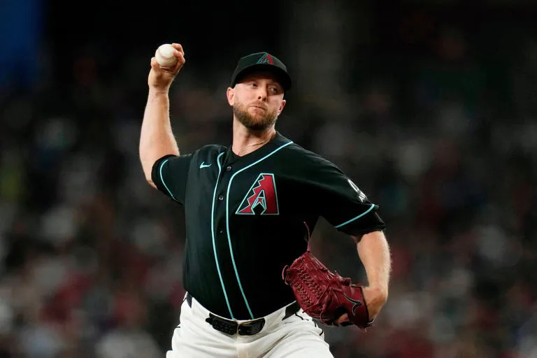 Merrill Kelly recupera su dominio y los Diamondbacks superan a los Mets
