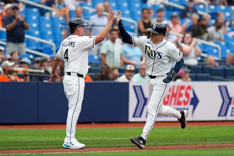 Hunter Feduccia conecta su primer jonrón y Rays superan 5-3 a Orioles