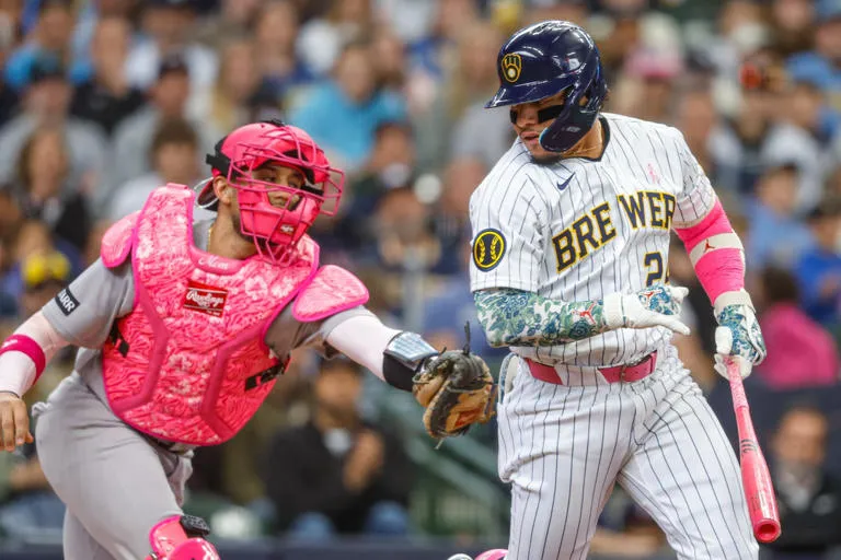 Brice Turang lidera barrida de los Cerveceros ante los Yankees con jonrón dramático