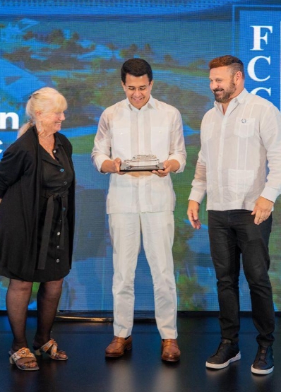 Collado es reconocido por turismo cruceros