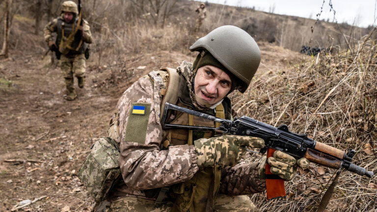 Aliado de EE.UU. entrenará a soldados ucranianos en Polonia